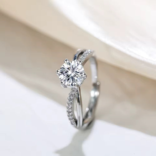 Classic 4-Prong Solitaire Ring | Silver